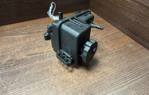 Mercedes-Benz Sprinter W906 Power steering fluid tank/reservoir 7691462137