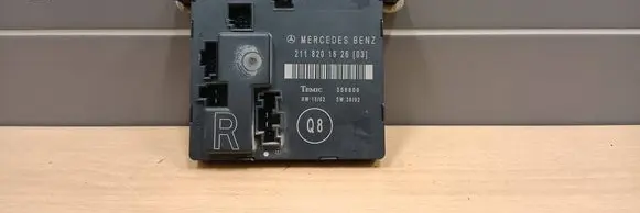 Mercedes-Benz E W211 Door control unit/module 2118201626