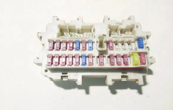 Nissan Pathfinder R51 Fuse box set