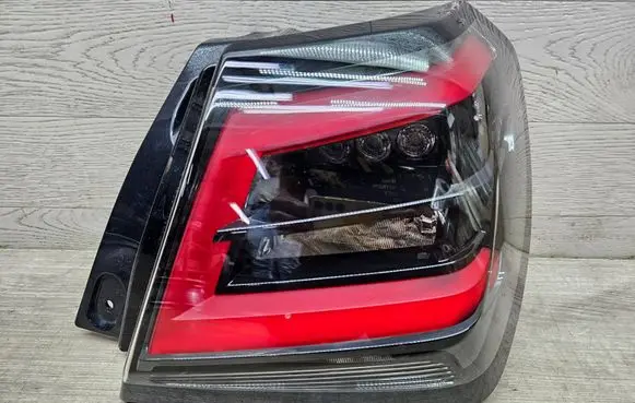 Suzuki Swift IV Rear/tail lights W7062