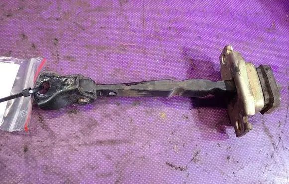 Honda Jazz Front door check strap stopper