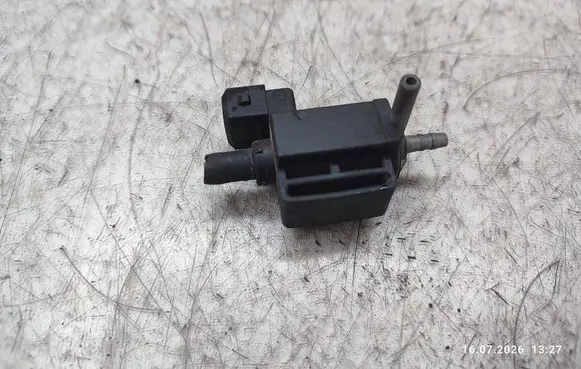 Land Rover Range Rover Sport L494 Turbo solenoid valve 70243600