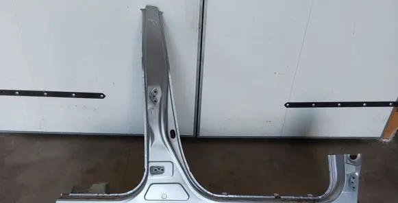 Toyota Prius+ (ZVW40) Front sill (body part) 
