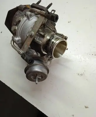 Renault Megane III Turbo H82843795 LI710029105 00113