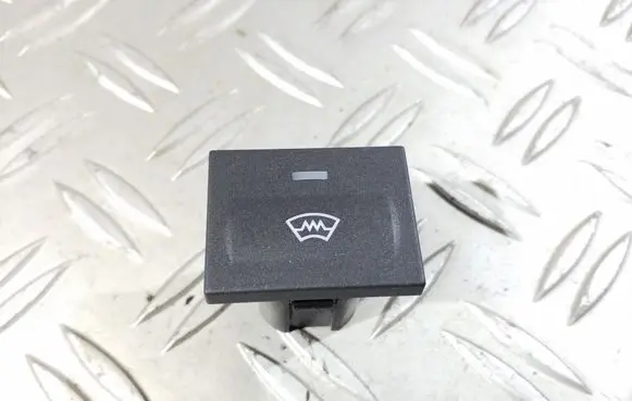 Windscreen/window heater switch
