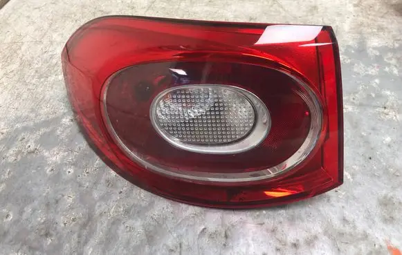 Volkswagen Tiguan Rear/tail lights 5N0945095H-BILI 5N0945095H