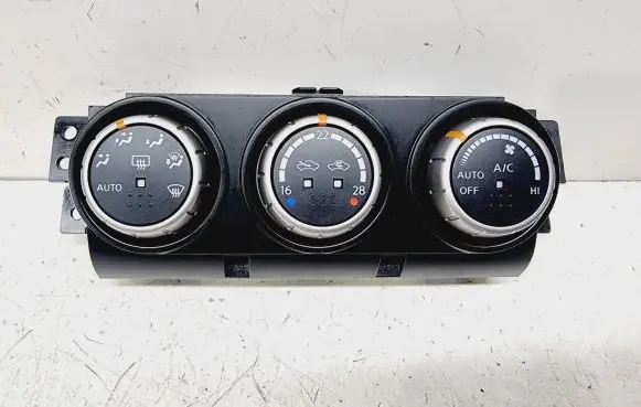 Nissan X-Trail T31 Climate control unit 275003UP0B