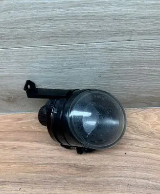 Volkswagen Touran I Front fog light 27048000R E26008SA