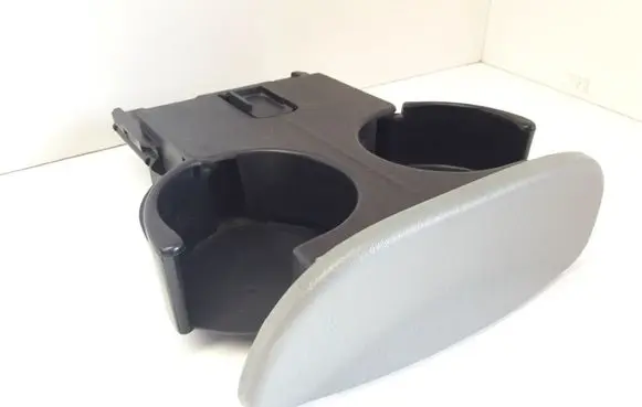 Cup holder front