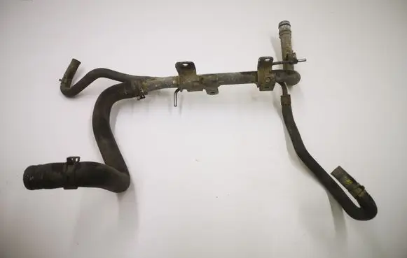 Nissan Navara D40 Engine coolant pipe/hose