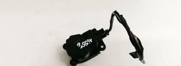Ford C-MAX I Air flap motor/actuator 3M5H19E616AB 3M5H-19E616-AB