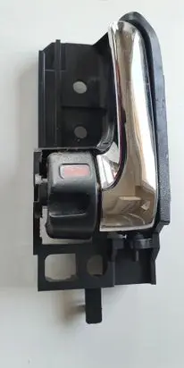 Toyota Avensis T250 Front door interior handle