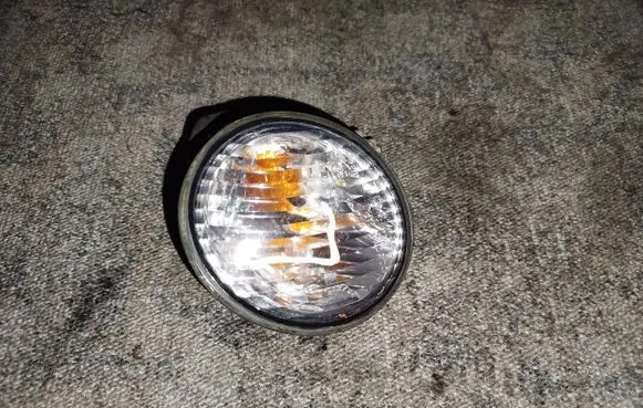 Toyota Corolla E110 Front indicator light 12438