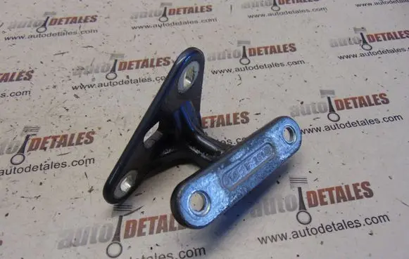 Mercedes-Benz E W211 Front door lower hinge 