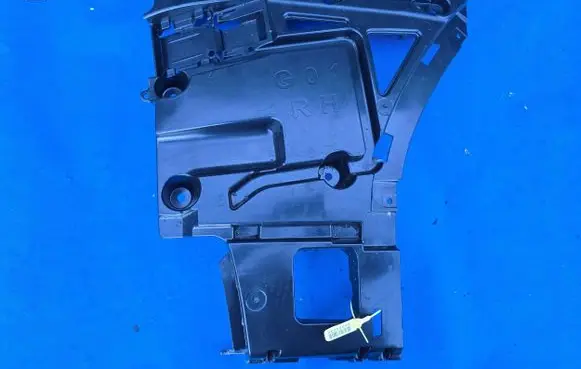 BMW X3M F97 Bumper support mounting bracket corner 7400668