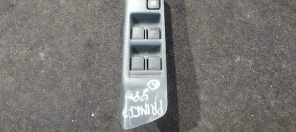 Nissan Primera Electric window control switch pa6gf15 19f7