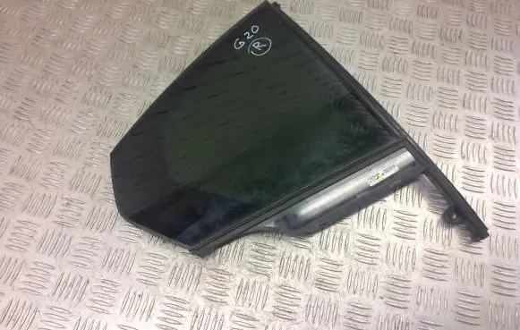 BMW 3 G20 G21 Rear vent window glass 7425088