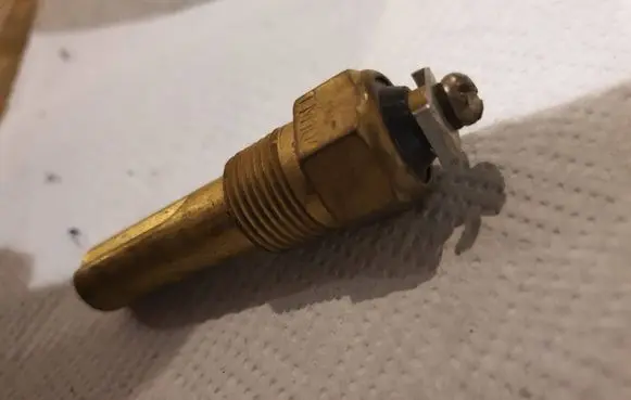 GAZ M-20 Coolant temperature sensor TM104