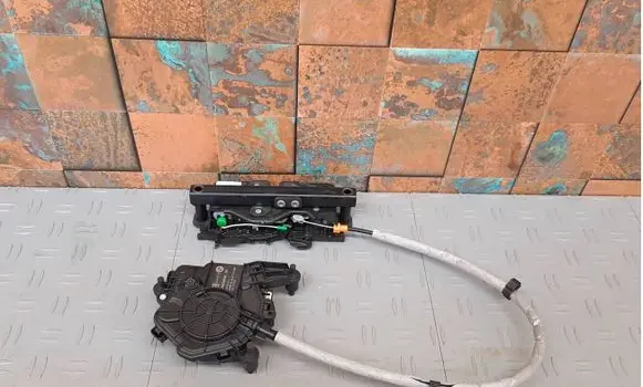 BMW X6 G06 Tailgate exterior lock 5A058E0 9463391 51245A058E0