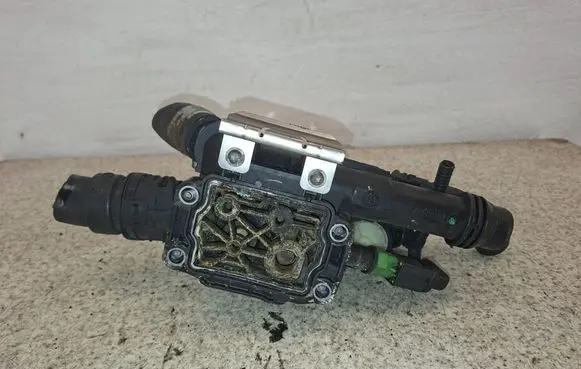Citroen DS4 Thermostat housing 9803549480