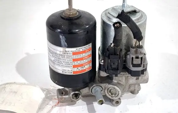 Toyota RAV 4 (XA40) ABS Pump 4707047050