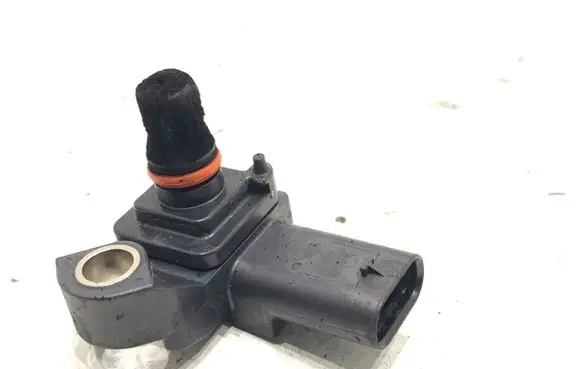 BMW 5 G30 G31 G38 Air pressure sensor 8637896