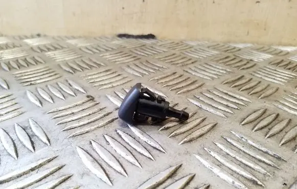 KIA Sportage Windshield washer spray nozzle 