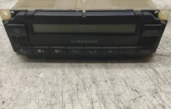 Skoda Octavia Mk1 (1U) Climate control unit 1U1907044 5HB00761720