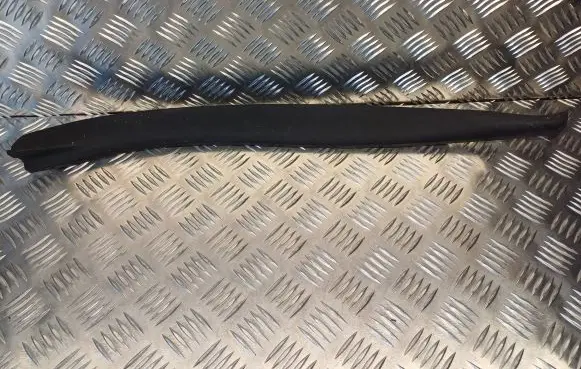 Volkswagen Golf Plus Front door trim (molding) 1K4837382B