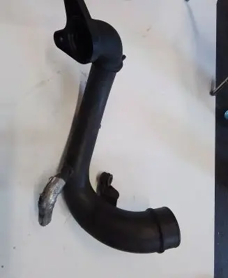 Renault Master III Engine coolant pipe/hose 165763705R