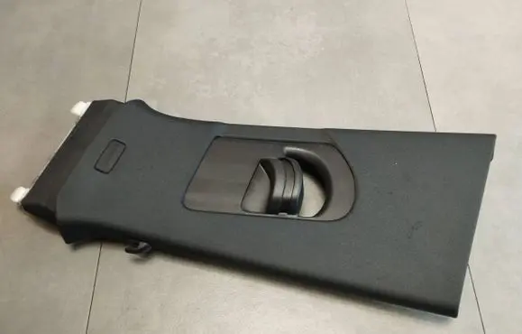 (B) pillar trim (top)