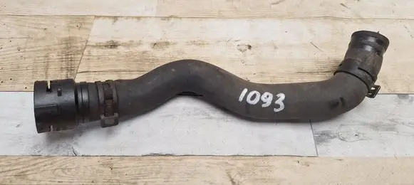 Volkswagen PASSAT B6 Engine coolant pipe/hose 3B0122291B 3B0122291