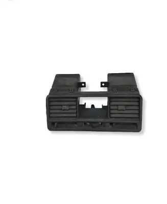 Mitsubishi Pajero Dash center air vent grill MB652170