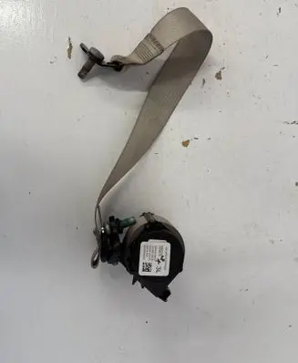 Chrysler Pacifica Third row seat belt P6EB041D2AE 6361237 TS5106921157