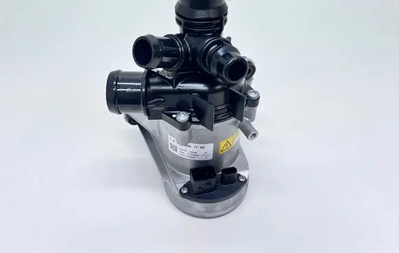 Mercedes-Benz GLE W167 Water pump A2562001700 A2562002200