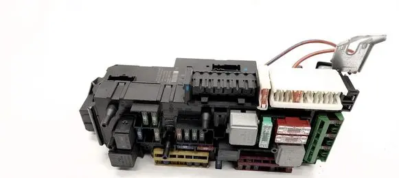Mercedes-Benz E W212 Fuse module 2129017206