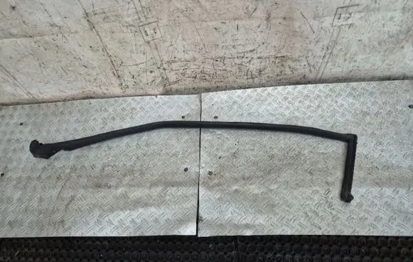 Chrysler Crossfire Rubber seal front coupe door A1937200154