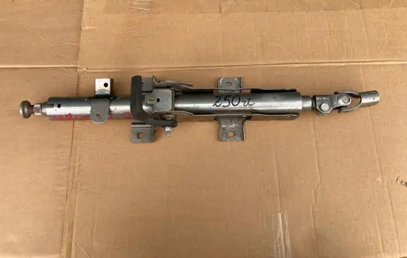 Opel Movano B Steering wheel axle