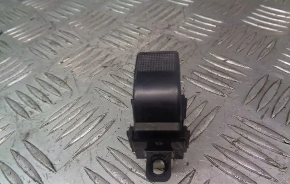 Mazda 323 Quarter vent window switch 