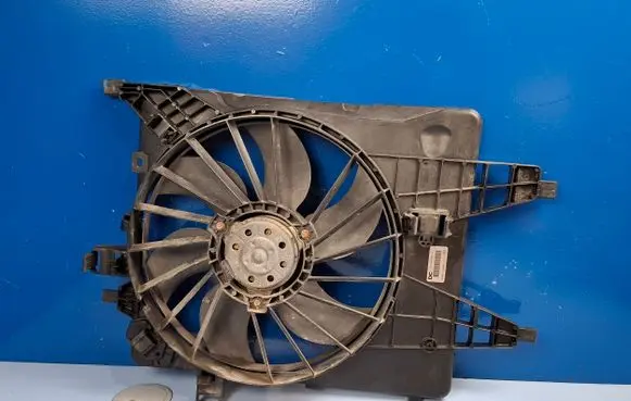 Renault Kangoo II Electric radiator cooling fan 921206476R 5020505