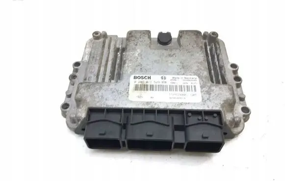 Renault Trafic II (X83) Engine control unit/module 8200389519