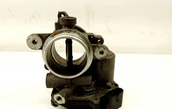 Skoda Octavia Mk3 (5E) Throttle valve 04L128063N 04L128059M