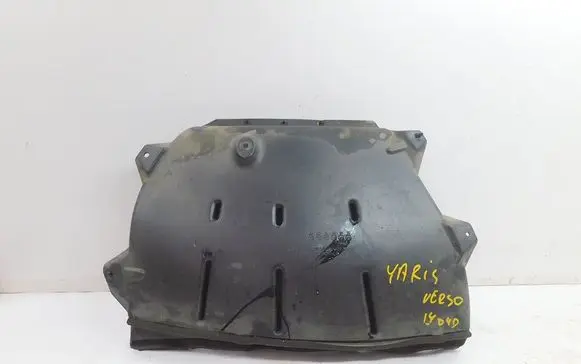 Toyota Yaris Verso Intake resonator 55823-52020 188033