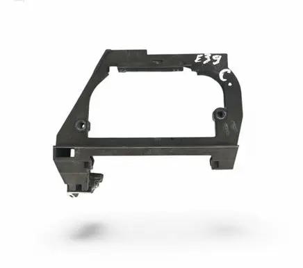 BMW 5 E39 Front door exterior handle/bracket 51228236645 8236645