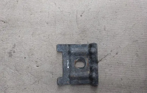 Volkswagen Touran I Battery bracket 