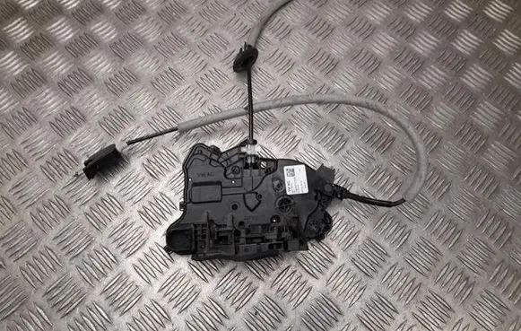 Volkswagen Taigo Front door lock 10B837016B