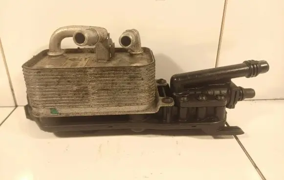 BMW 7 E65 E66 Engine oil radiator 751921302 30103 B0335