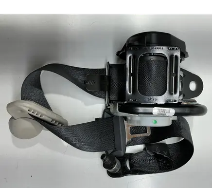 Nissan Murano Z52 Front seatbelt 616637900A 6282846D