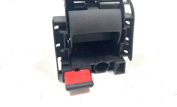 Chevrolet Volt I Seat back rest lock catch 13315774 70227370