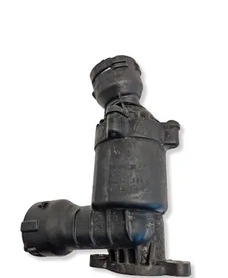 Volkswagen Golf VII Engine coolant pipe/hose 04L121111 PA66GF30